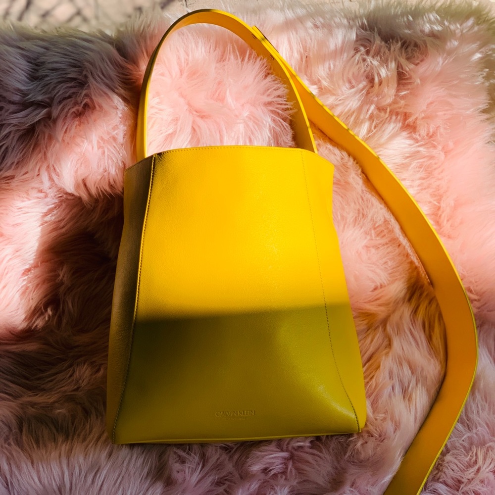💕SOLD💕Yellow Calvin Klein tote bag